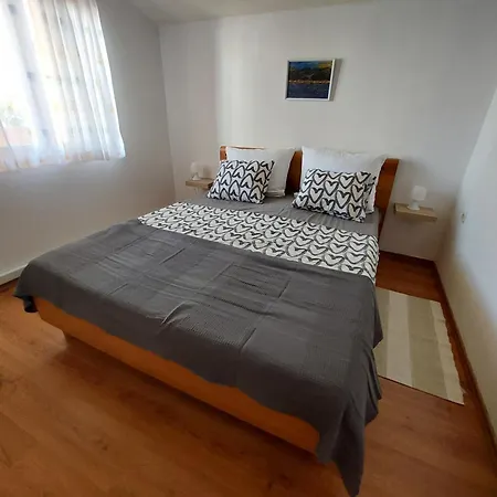 Apartman Mia Vir Exterior photo